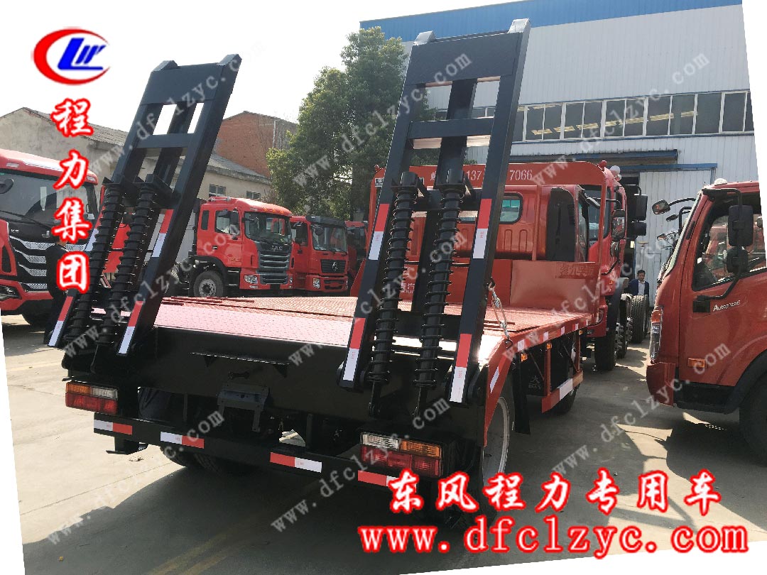 湖北程力藍(lán)牌大運平板運輸車后右