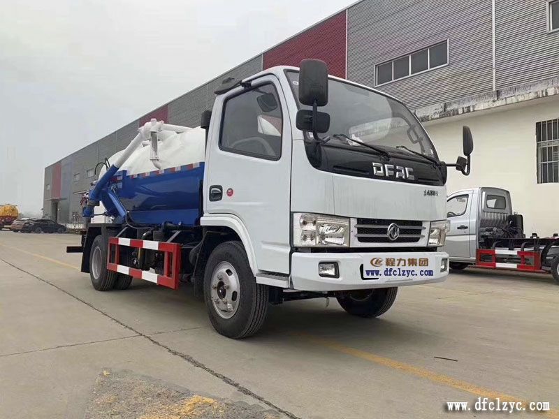 湖北程力集團(tuán)4方東風(fēng)小多利卡吸污車