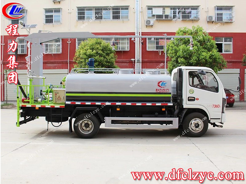 程力集團(tuán)車(chē)輛通過(guò)消毒車(chē) 程力集團(tuán)車(chē)輛通過(guò)消毒車(chē)