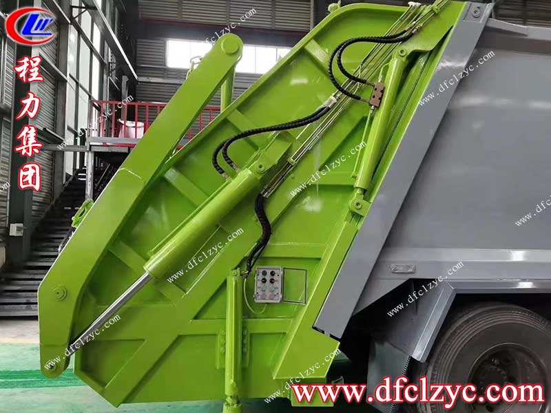 湖北程力集團(tuán)